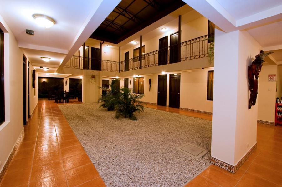 Hotel El Cerro Либерия Экстерьер фото